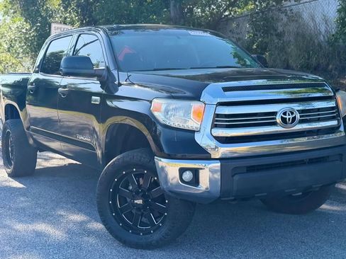 Used 2016 Toyota Tundra SR5 w/ SR5 Upgrade Package AWD/4WD image 5