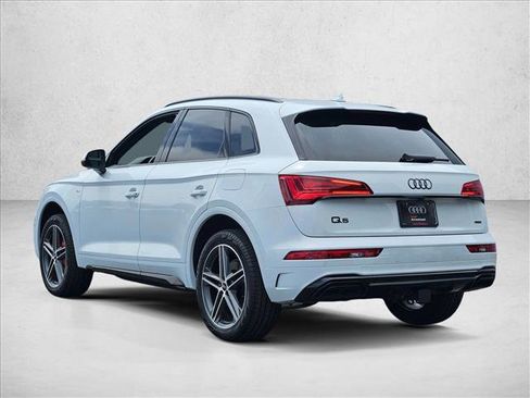 Certified 2025 Audi Q5 e Premium Plus w/ Premium Plus Package AWD/4WD image 8