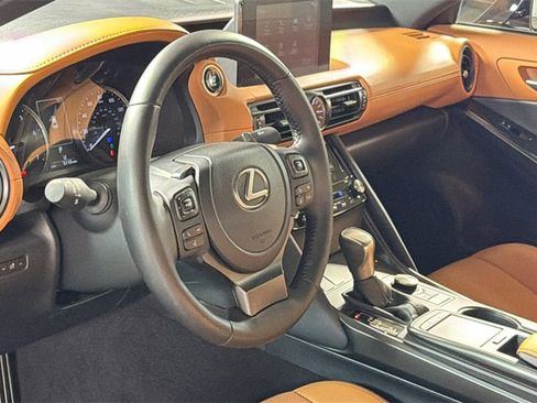 Certified 2025 Lexus IS 350 F Sport image 19