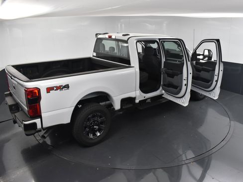 Used 2024 Ford F250 XL w/ STX Appearance Package image 31