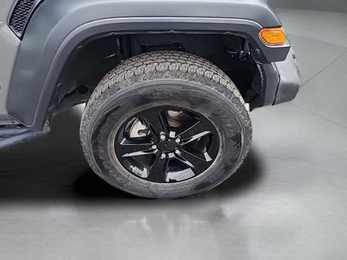 Used 2020 Jeep Wrangler Sport image 16