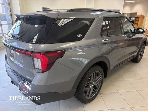 New 2026 Ford Explorer ST-Line w/ ST-Line Street Pack AWD/4WD image 8