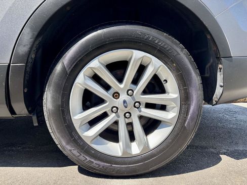 Used 2013 Ford Explorer XLT AWD/4WD image 17