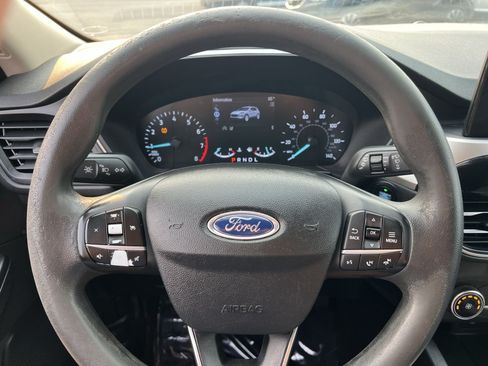 Used 2020 Ford Escape SE FWD image 16