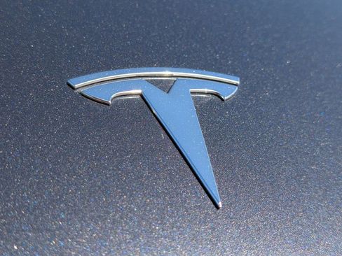 Used 2025 Tesla Model 3 Long Range RWD image 13