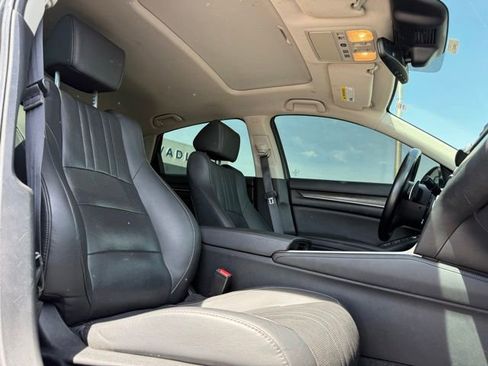 Used 2021 Honda Accord Touring image 12
