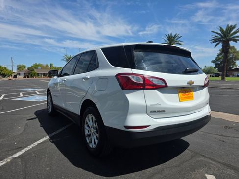 Used 2019 Chevrolet Equinox LS AWD/4WD image 12