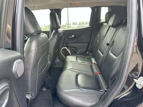 Used 2017 Jeep Renegade Limited FWD image 20