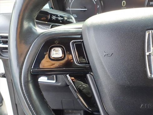 Certified 2022 Lincoln Corsair AWD w/ Premium Package image 18