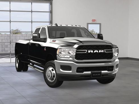 New 2024 RAM 3500 Tradesman w/ Chrome Appearance Group image 9