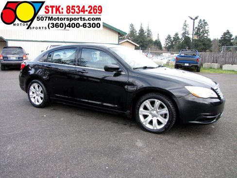 Used 2013 Chrysler 200 Touring w/ S Exterior Appearance Pkg image 8