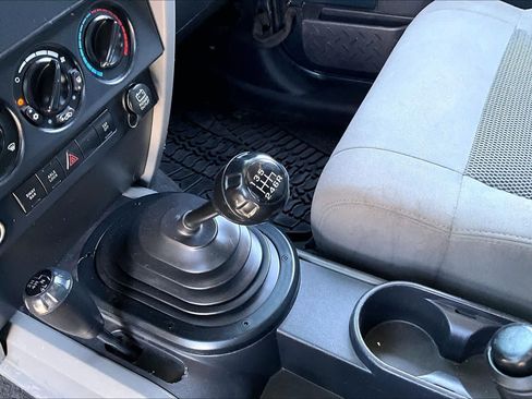 Used 2008 Jeep Wrangler Rubicon w/ Dual Top Group AWD/4WD image 15