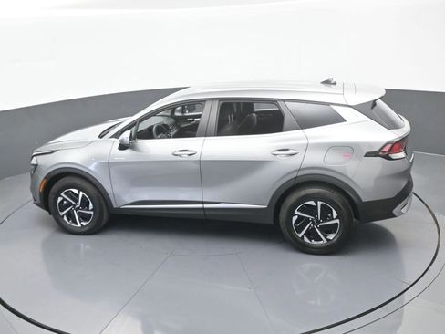 Used 2025 Kia Sportage LX image 40