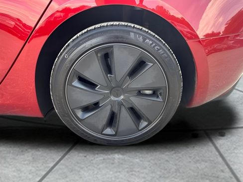 Used 2024 Tesla Model 3 Standard Range RWD image 35