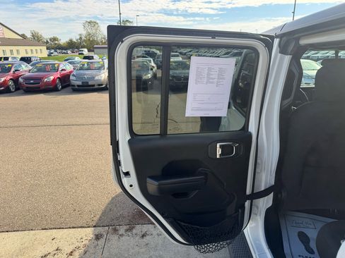 Used 2021 Jeep Wrangler Unlimited Sport w/ Technology Group image 14