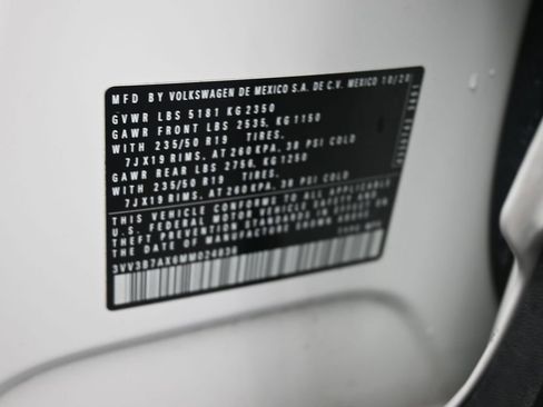 Used 2021 Volkswagen Tiguan SEL image 20