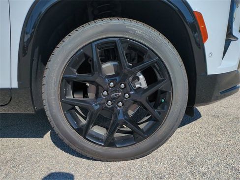 New 2026 Chevrolet Traverse RS image 11