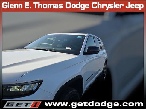 Certified 2023 Jeep Grand Cherokee Altitude RWD image 5