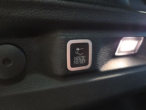 Used 2021 Jeep Grand Cherokee L Limited image 40