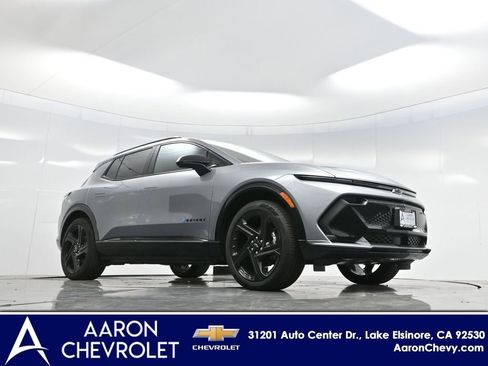 New 2025 Chevrolet Equinox EV RS image 2