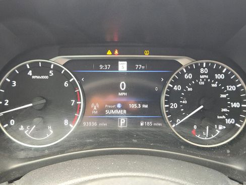 Certified 2020 Nissan Sentra SV w/ Trunk Package FWD image 11