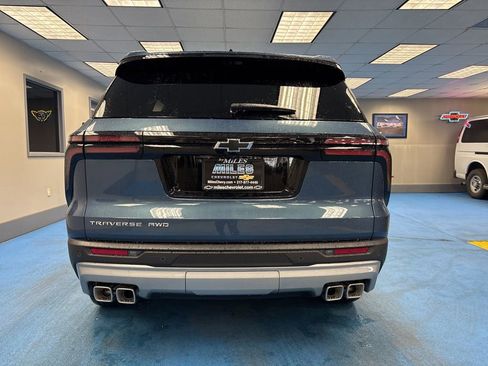 New 2026 Chevrolet Traverse LT w/ Driver Confidence Package AWD/4WD image 7