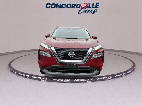 Used 2023 Nissan Rogue SV AWD/4WD image 2