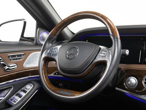 Used 2016 Mercedes-Benz Maybach S 600 image 10