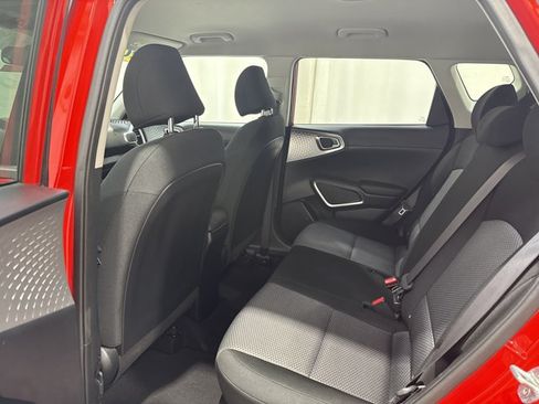 Certified 2023 Kia Soul LX w/ LX Technology Package FWD image 14