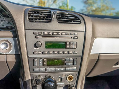 Used 2002 Ford Thunderbird Deluxe image 35
