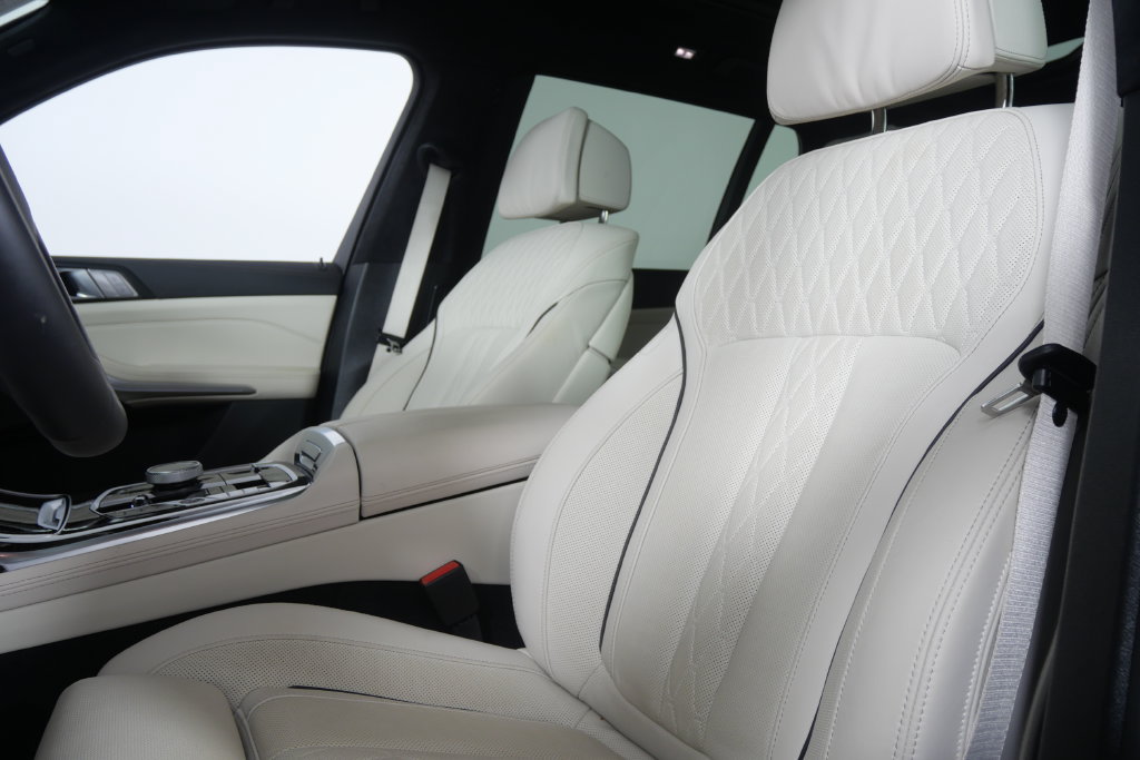 Certified 2026 BMW X7 xDrive40i AWD/4WD image 12