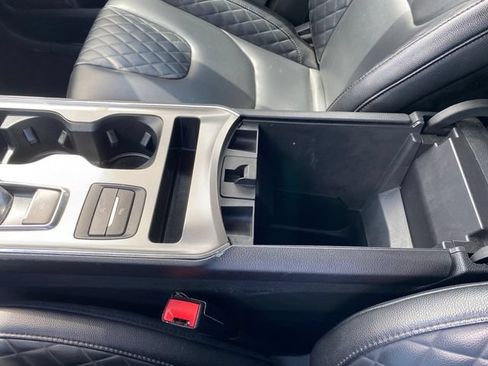 Used 2024 Ford Edge Titanium AWD/4WD image 15