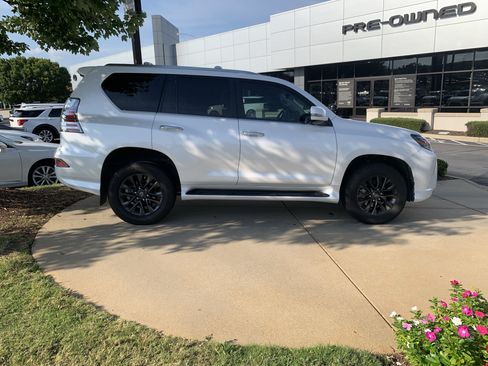 Used 2023 Lexus GX 460 Premium w/ Premium Package AWD/4WD image 34