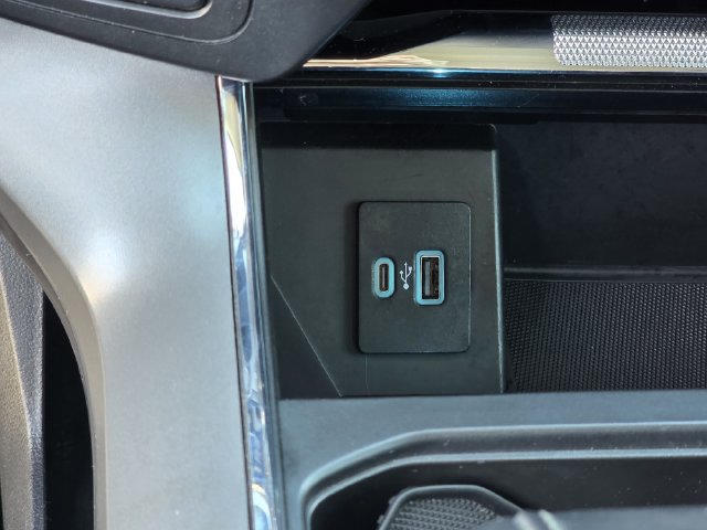 Used 2021 Ford F150 Lariat AWD/4WD image 24