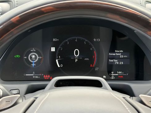 Used 2024 Lexus LS 500 w/ Interior Upgrade Package RWD image 27