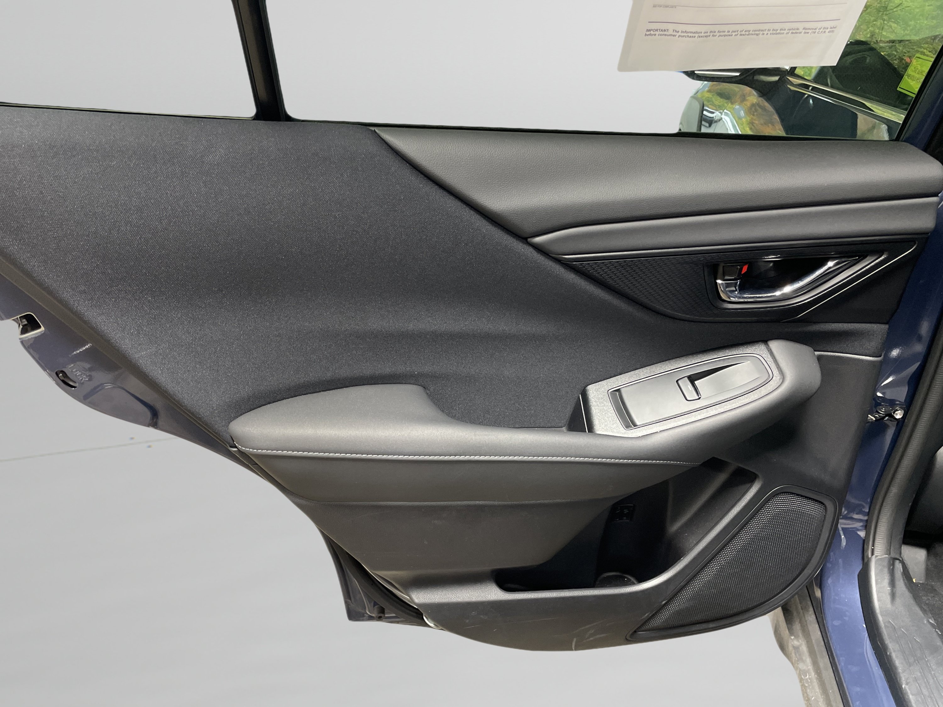 Used 2025 Subaru Outback Premium AWD/4WD image 10