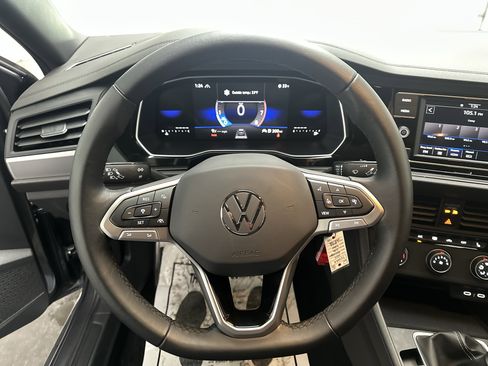 Used 2024 Volkswagen Jetta Sport image 22