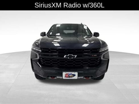 Used 2022 Chevrolet Tahoe Z71 w/ Luxury Package AWD/4WD image 9
