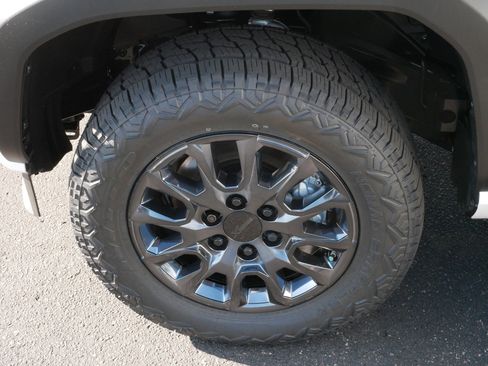 Certified 2025 Toyota 4Runner SR5 image 15