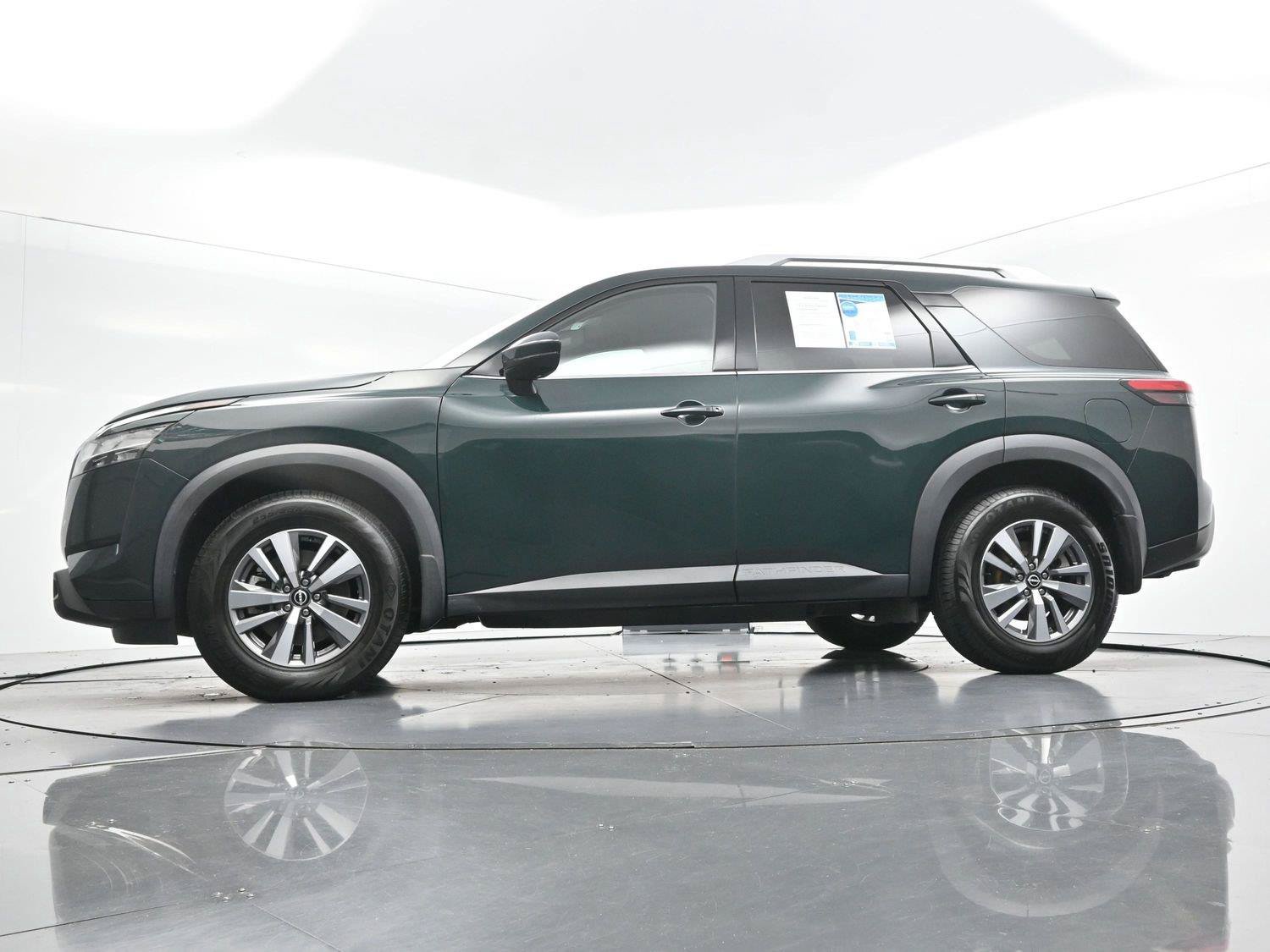 Used 2022 Nissan Pathfinder SL w/ Cargo Package AWD/4WD image 54