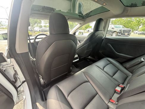 Used 2019 Tesla Model 3 Standard Range Plus RWD image 23