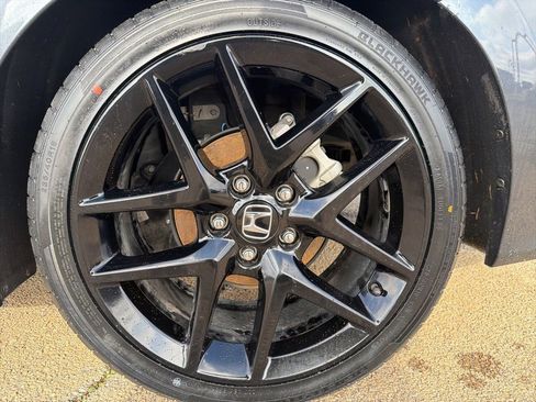 Used 2024 Honda Civic Sport image 9