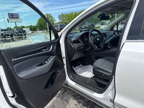Used 2020 Buick Enclave Essence FWD image 26