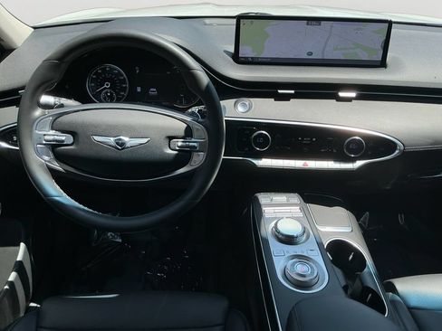 Used 2025 Genesis GV70 2.5T AWD/4WD image 16