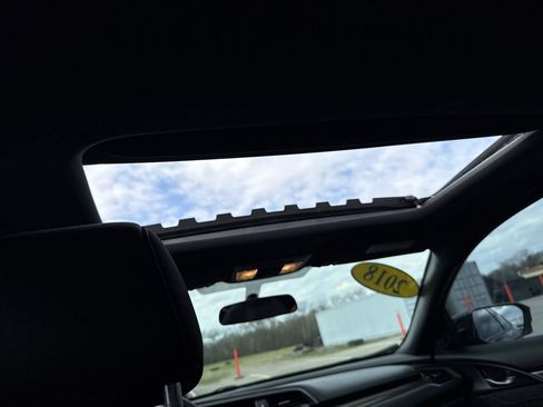 Used 2018 Honda Civic EX image 32