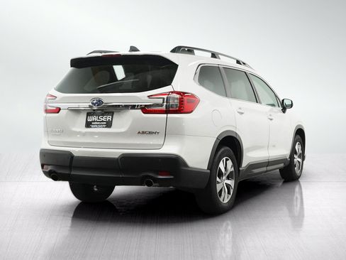 Used 2023 Subaru Ascent Premium w/ Convenience Package AWD/4WD image 5