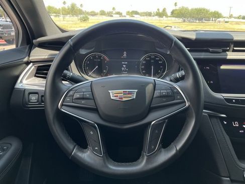 Certified 2023 Cadillac XT5 Luxury image 14