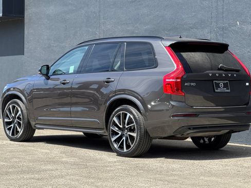 Used 2023 Volvo XC90 T8 Plus w/ Protection Package Premier AWD/4WD image 7