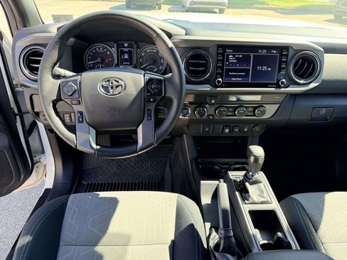 Certified 2023 Toyota Tacoma TRD Off-Road image 2