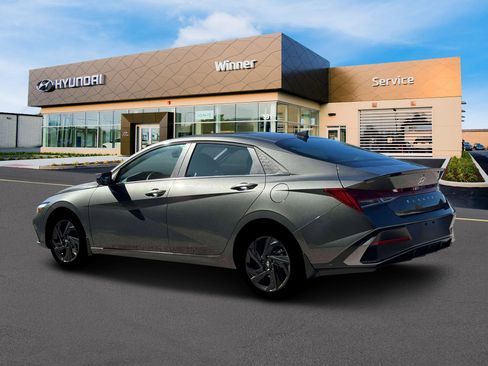 New 2026 Hyundai Elantra SEL Sport image 4